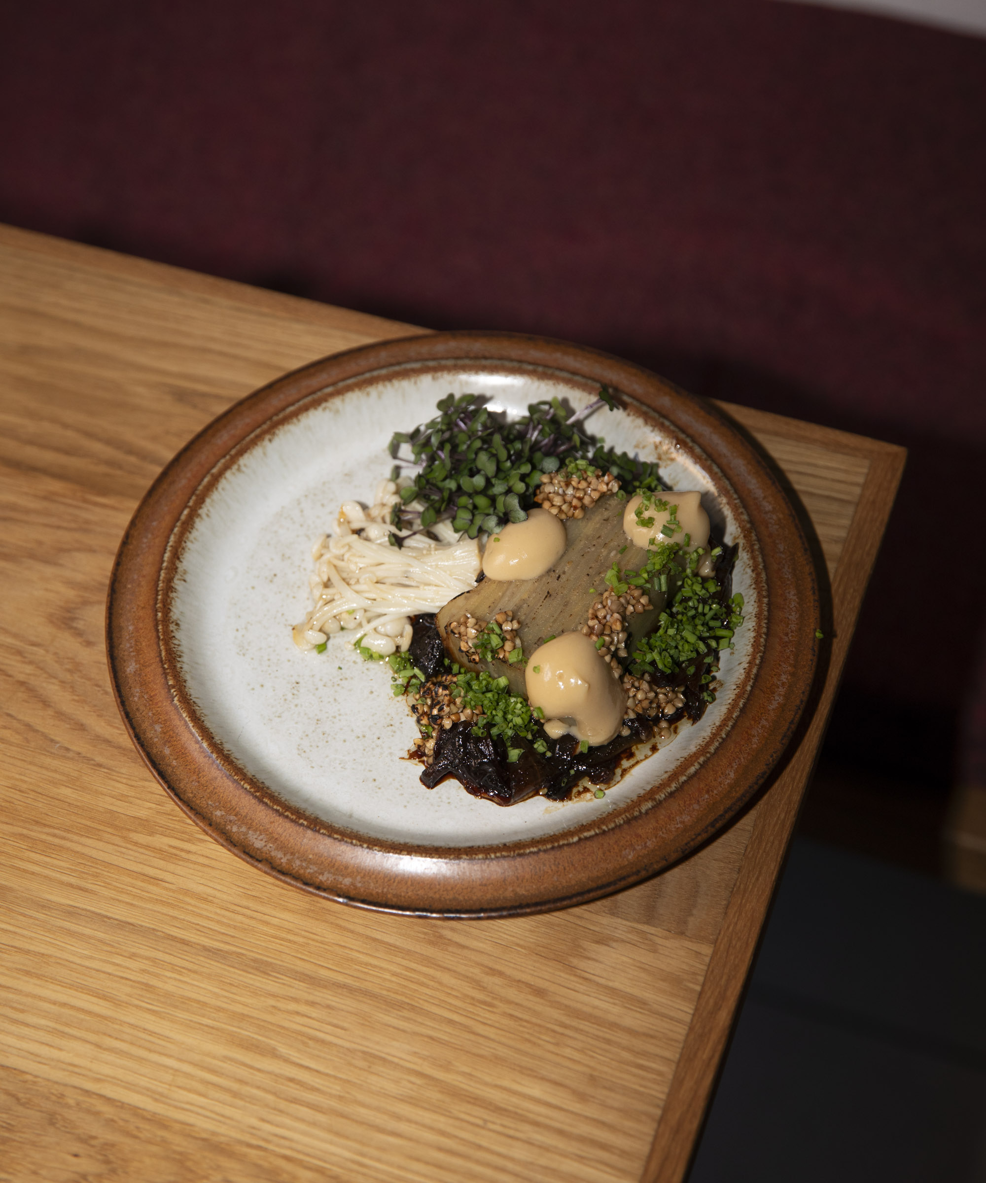 5-course menu at FAR – A tiny, 22-seat restaurant serving flavor-packed vegetarian fare on Vesterbrogade has been declared ‘the green kitchen of the future’